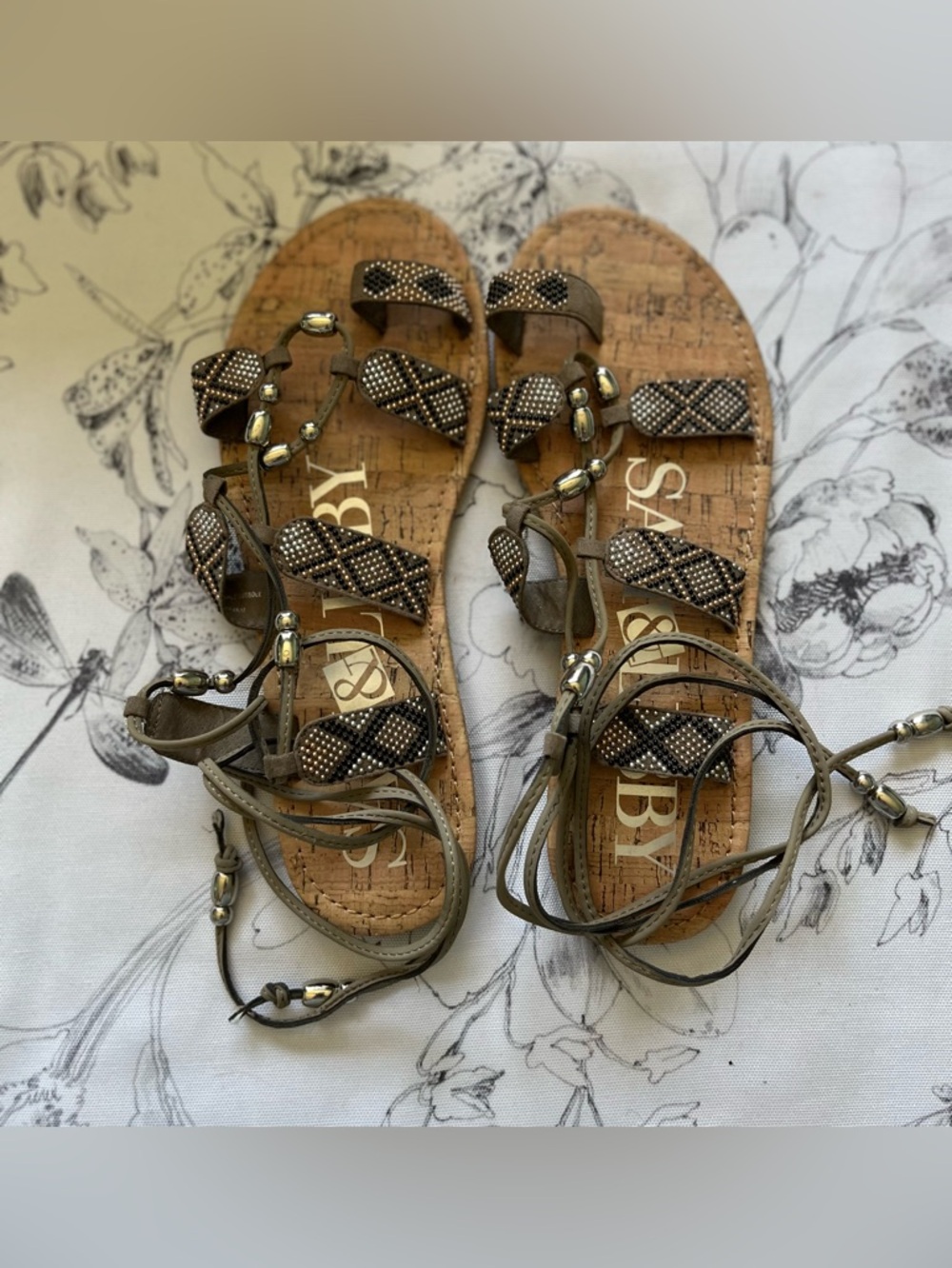 Sam & Libby Brown‎ Beaded Lace-Up Sandals Women’s Size 8 1/2 Nwot